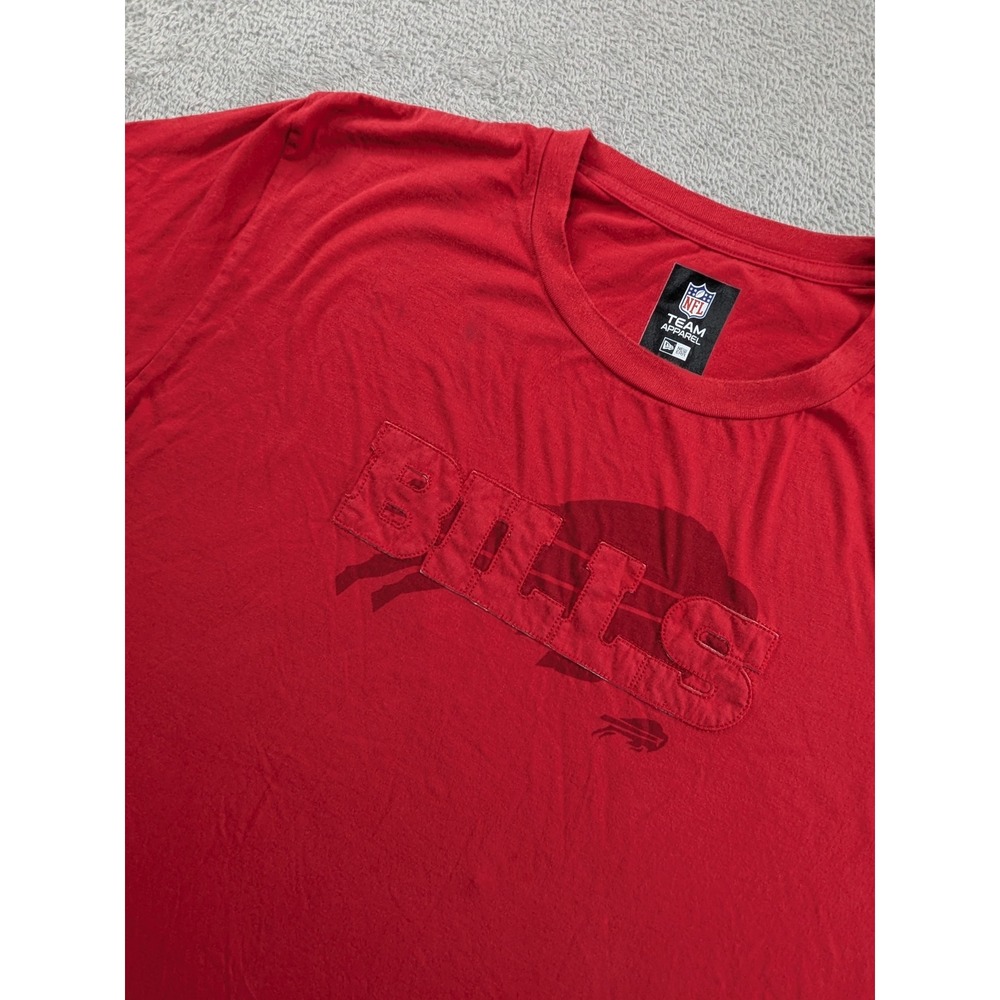 New Era Buffalo Bills NFL Team Apparel Red T-Shirt Mens 2XL Applique Logo Cotton